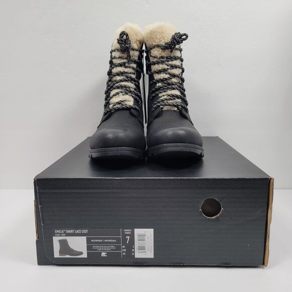 Sorel Emelie Women's Genuine Shearling Short Lace Cozy Black Boots US Size 7 NWB - Picture 2 of 12